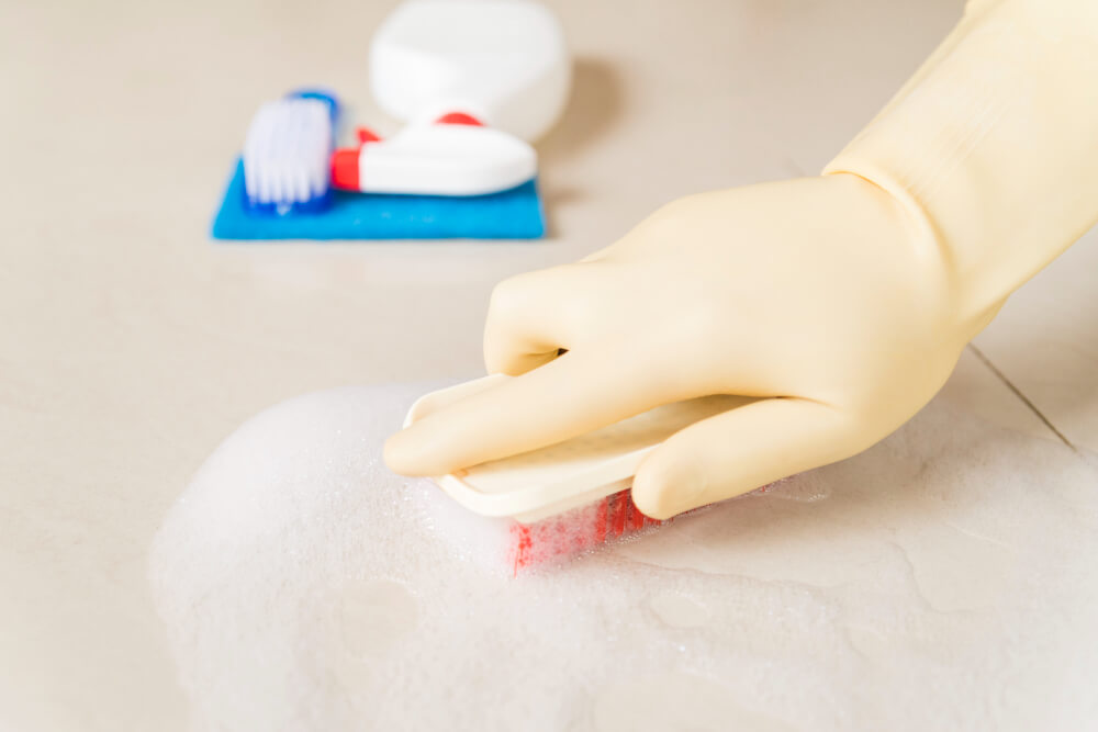 Top 5 Absorbents for Effective Spill Containment and Cleanup